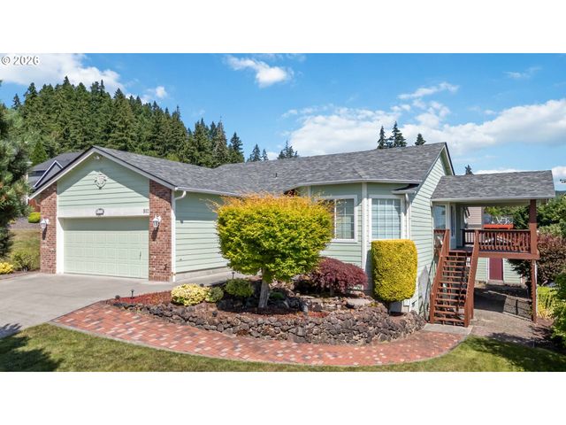 912 EDINBURGH Ct, Kelso, WA 98626