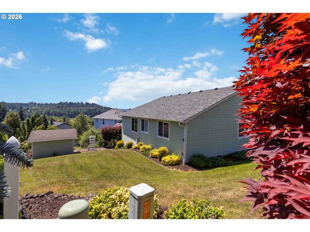 912 EDINBURGH Ct, Kelso, WA 98626