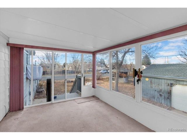 1701 Biscay St, Aurora, CO 80011