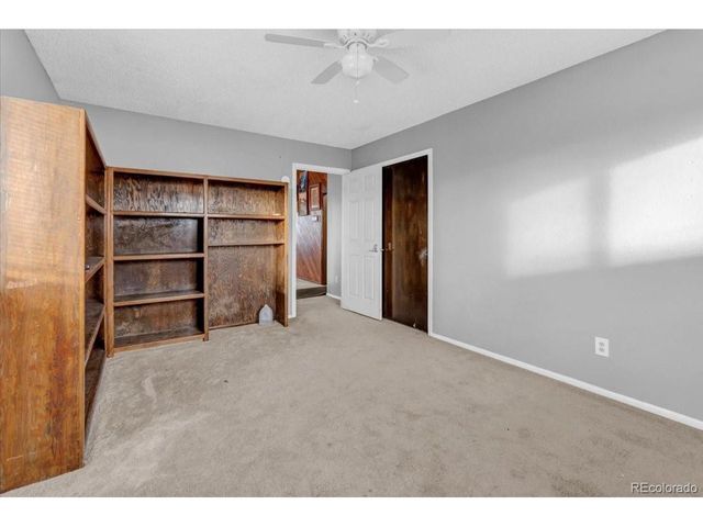 1701 Biscay St, Aurora, CO 80011