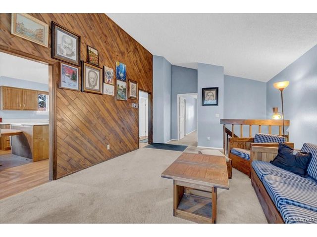 1701 Biscay St, Aurora, CO 80011