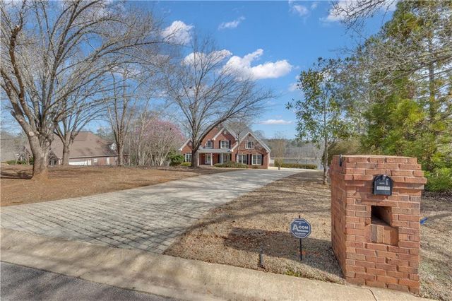 12328 Edgewater Drive, Hampton, GA 30228