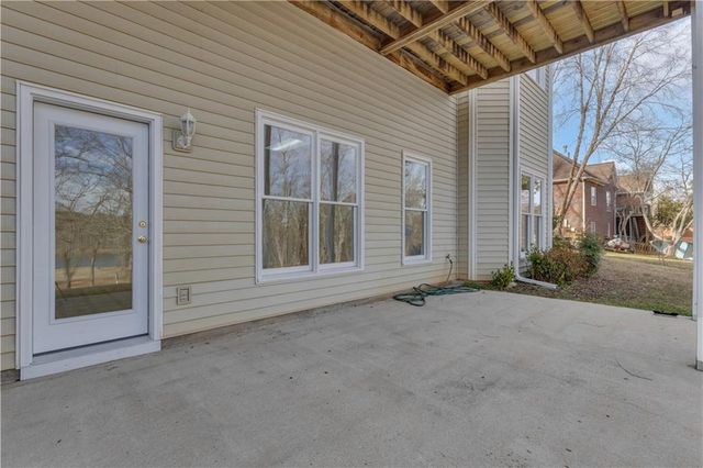 12328 Edgewater Drive, Hampton, GA 30228