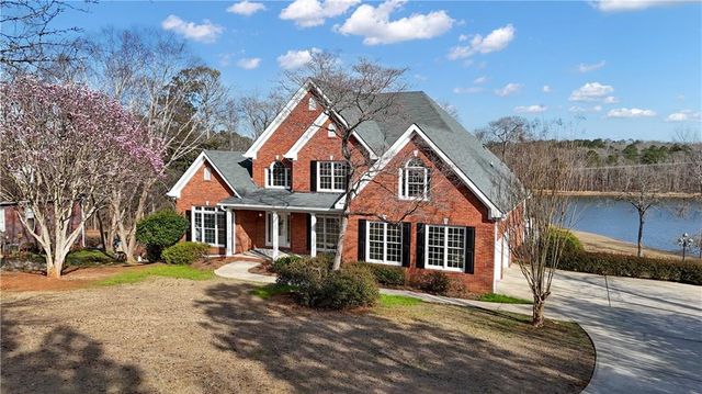 12328 Edgewater Drive, Hampton, GA 30228