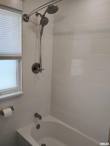 1419 W MARGARET Avenue, Peoria, IL 61604