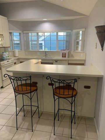 722 Ocean Dunes Cir, Jupiter, FL 33477