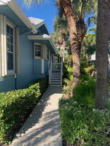 722 Ocean Dunes Cir, Jupiter, FL 33477