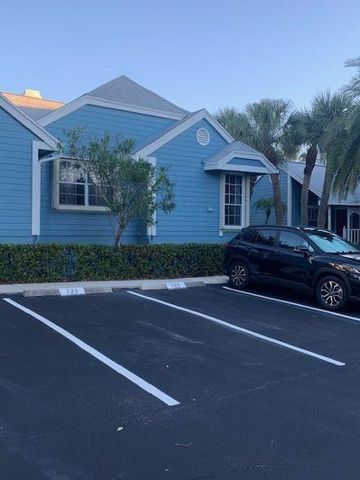 722 Ocean Dunes Cir, Jupiter, FL 33477
