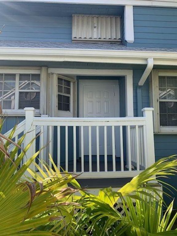 722 Ocean Dunes Cir, Jupiter, FL 33477