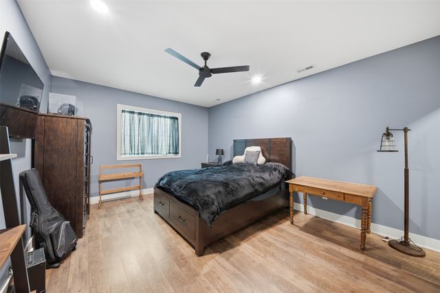 10400 Hidden Valley Drive, Johnston, IA 50131
