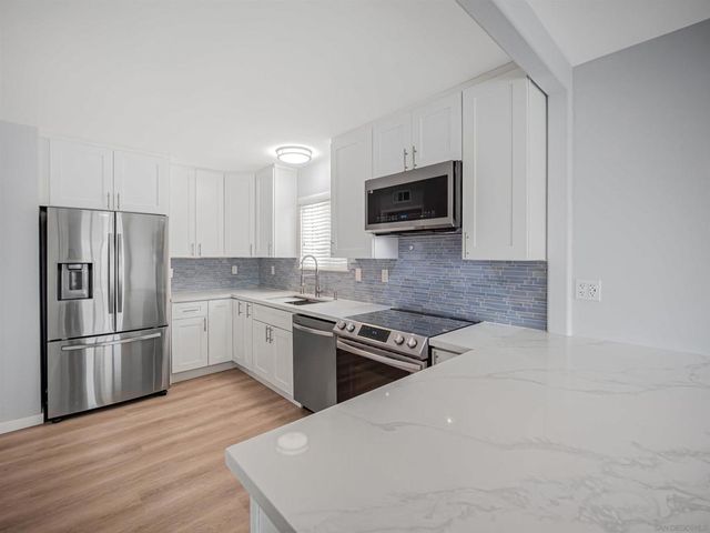 3021 3023 Sterne, San Diego, CA 92106