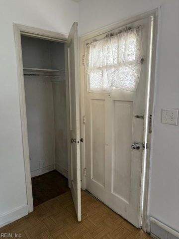 4111 Hamilton ST, Chesapeake, VA 23324