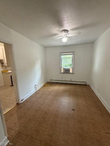 4111 Hamilton ST, Chesapeake, VA 23324