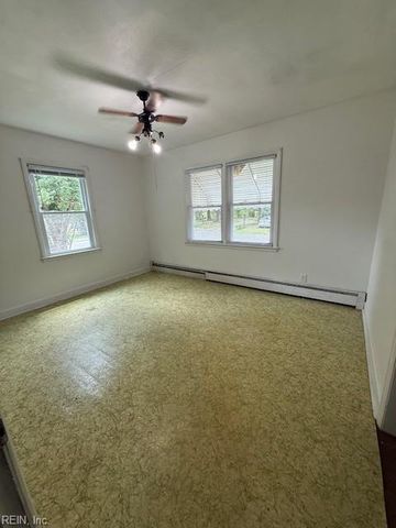 4111 Hamilton ST, Chesapeake, VA 23324
