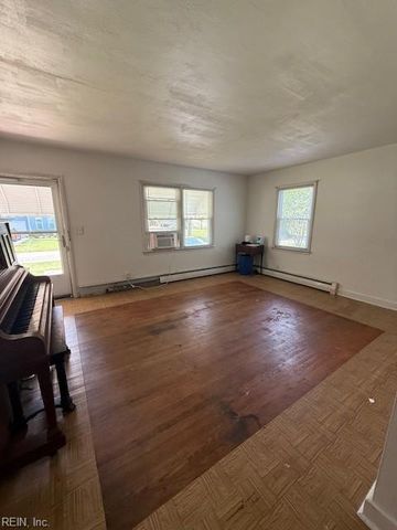 4111 Hamilton ST, Chesapeake, VA 23324