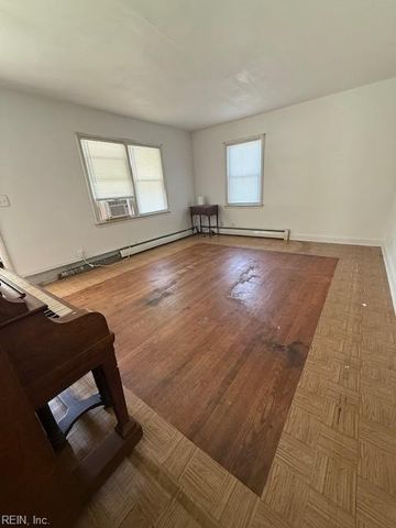 4111 Hamilton ST, Chesapeake, VA 23324