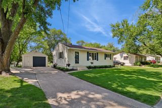 4314 SE 10th Street, Des Moines, IA 50315