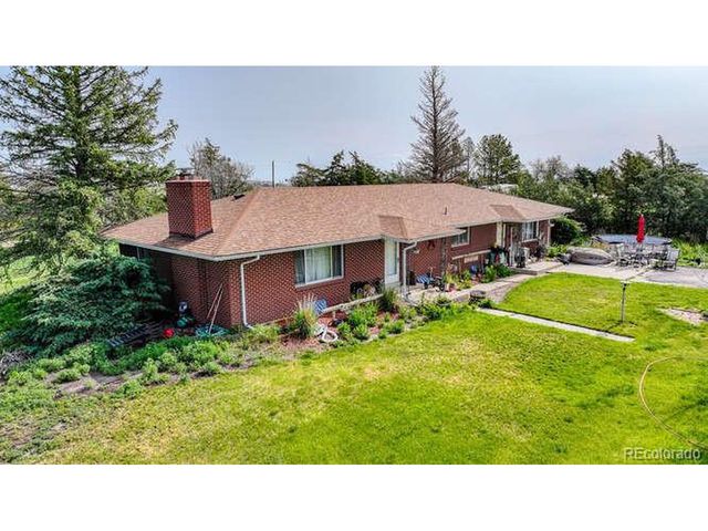 1614 N Manila Rd, Bennett, CO 80102