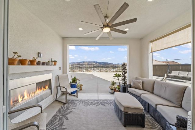 2183 Paseo Levanten, Chula Vista, CA 91913