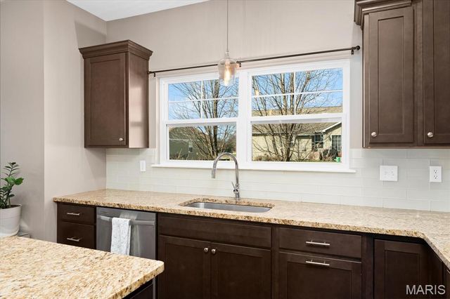 3119 Birmingham Drive, Glen Carbon, IL 62034