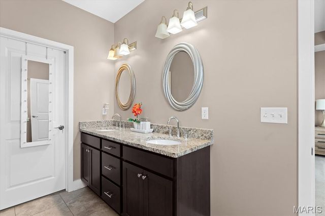 3119 Birmingham Drive, Glen Carbon, IL 62034