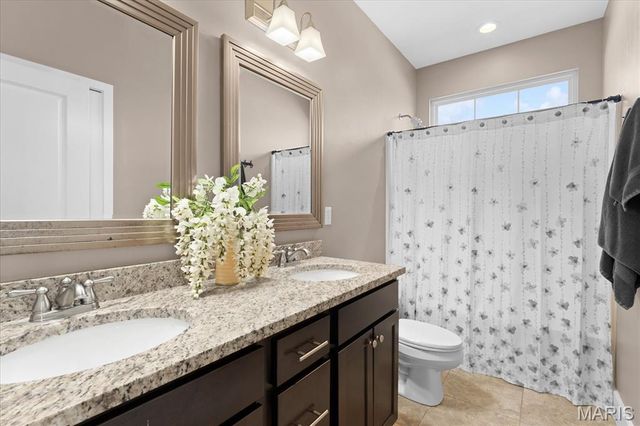 3119 Birmingham Drive, Glen Carbon, IL 62034