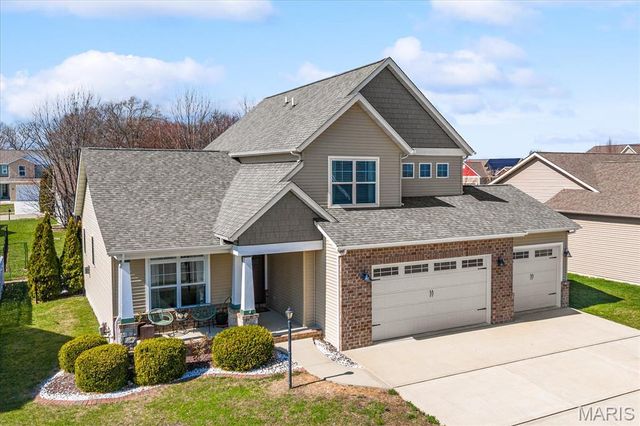 3119 Birmingham Drive, Glen Carbon, IL 62034