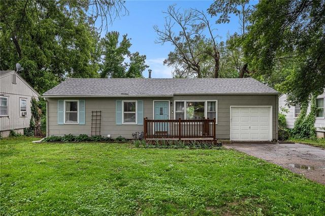 6131 Longwood Avenue, Kansas City, KS 66104