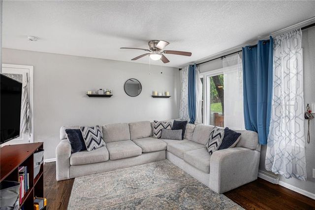 6131 Longwood Avenue, Kansas City, KS 66104