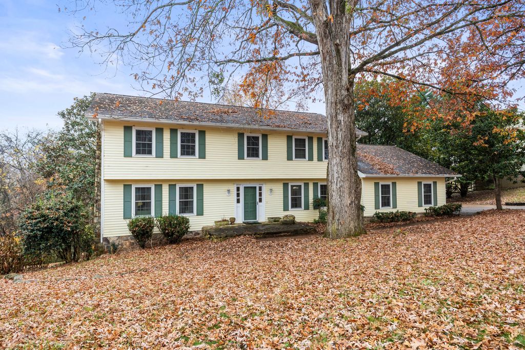 1634 Colonial Shores Drive, Hixson, TN 37343