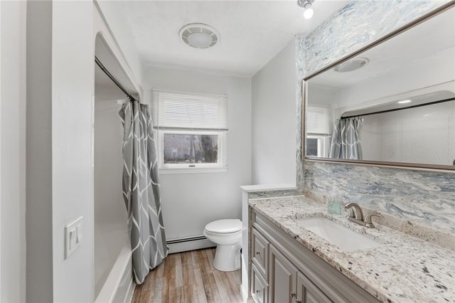 84 North View Avenue, Cranston, RI 02920