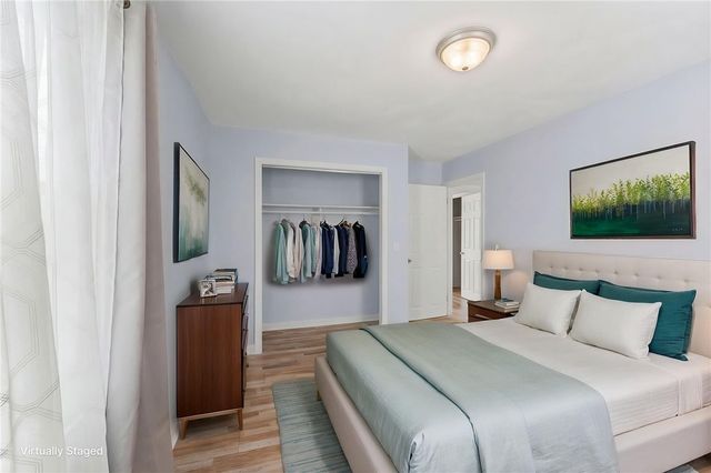 84 North View Avenue, Cranston, RI 02920