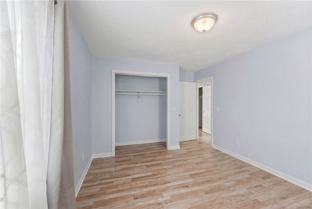 84 North View Avenue, Cranston, RI 02920