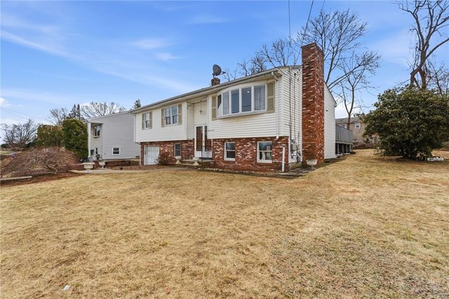 84 North View Avenue, Cranston, RI 02920