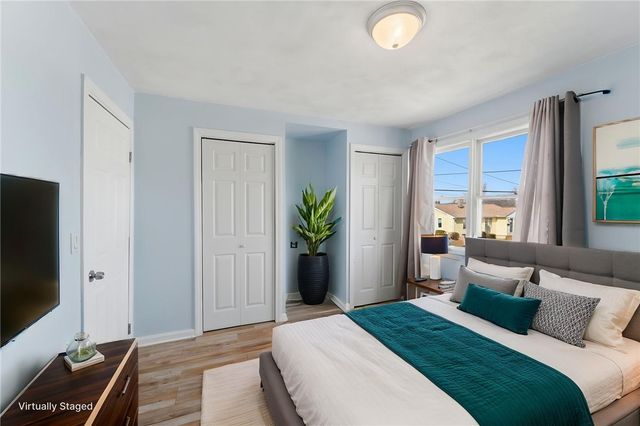 84 North View Avenue, Cranston, RI 02920