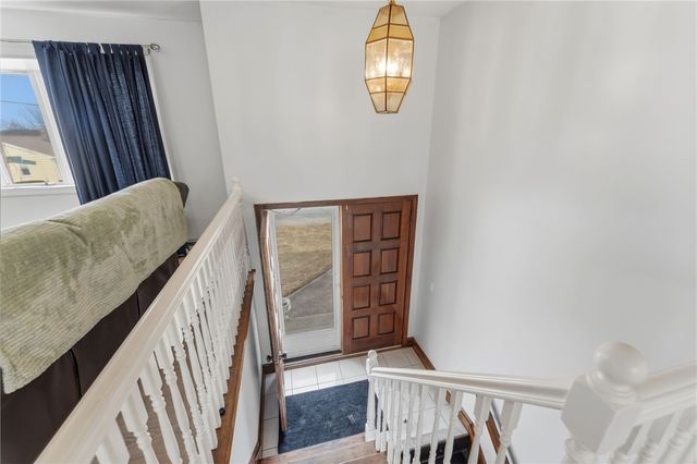 84 North View Avenue, Cranston, RI 02920