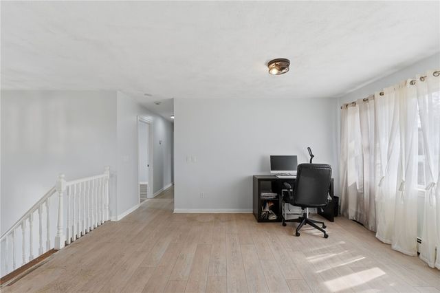 84 North View Avenue, Cranston, RI 02920