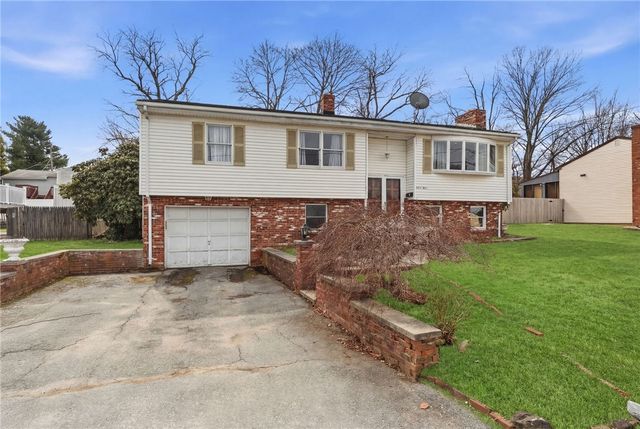 84 North View Avenue, Cranston, RI 02920