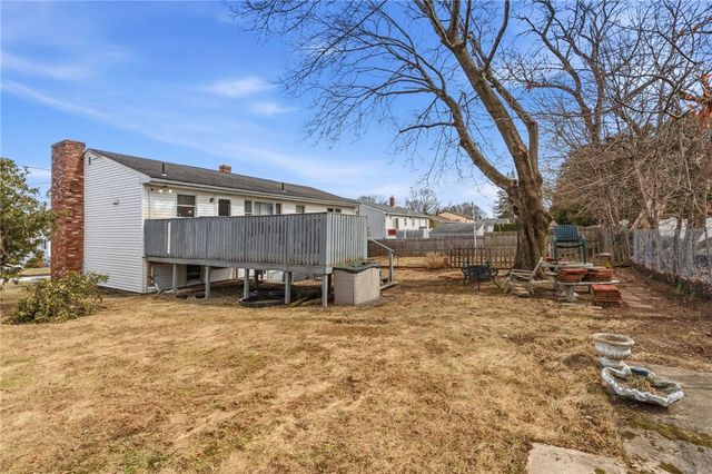 84 North View Avenue, Cranston, RI 02920