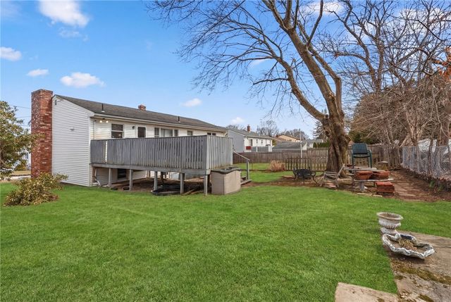 84 North View Avenue, Cranston, RI 02920