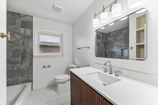 2107 Wilde Rock Way, Houston, TX 77018