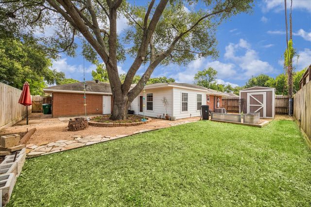 2107 Wilde Rock Way, Houston, TX 77018