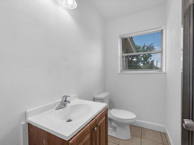 838 Rosewick Street, Houston, TX 77015