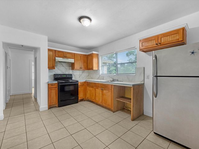 838 Rosewick Street, Houston, TX 77015