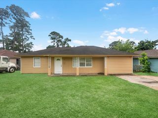 838 Rosewick Street, Houston, TX 77015