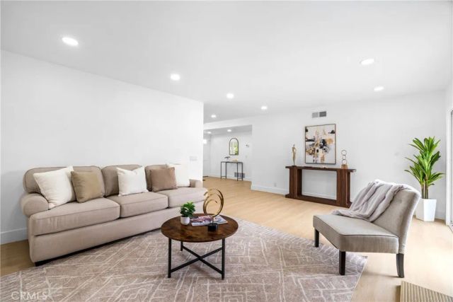 3230 N Pinewood Street, Orange, CA 92865