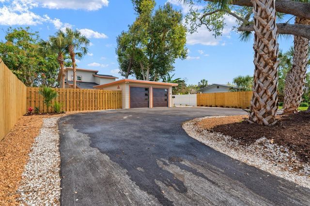 419 64TH AVENUE S, St Petersburg, FL 33705