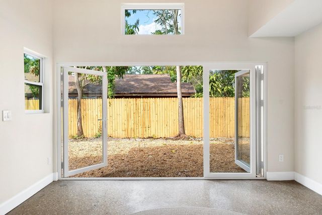 419 64TH AVENUE S, St Petersburg, FL 33705