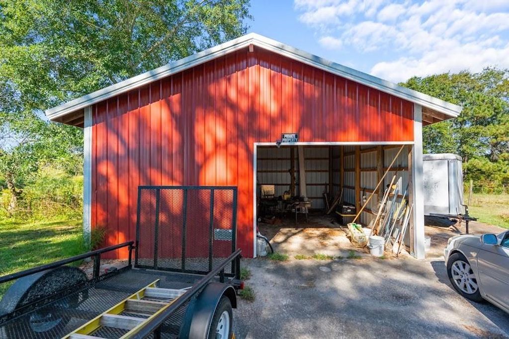 Image 36 of property listing at 880 Burwell Mount Zion Road, Carrollton, GA 30117
