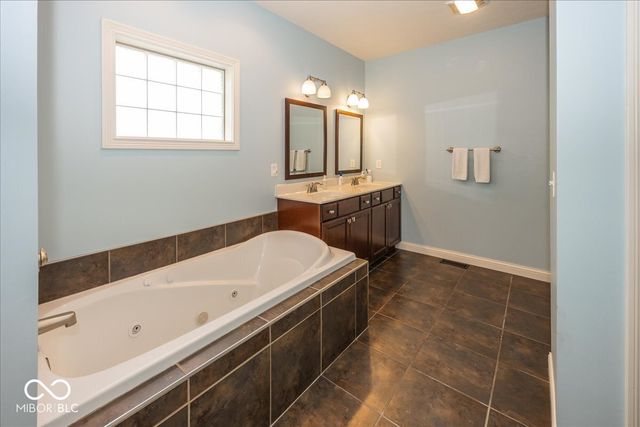 7082 Bitternut Lane, Plainfield, IN 46168